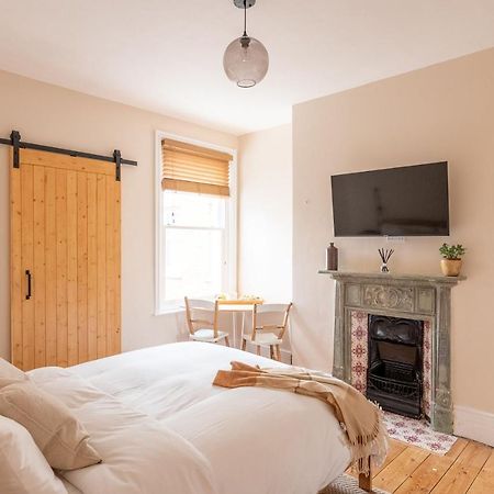 Doghouse Margate Bed & Breakfast Exterior foto